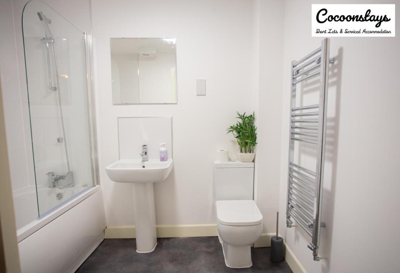 Cocooonstays Short Lets & Accommodation Slough Bagian luar foto